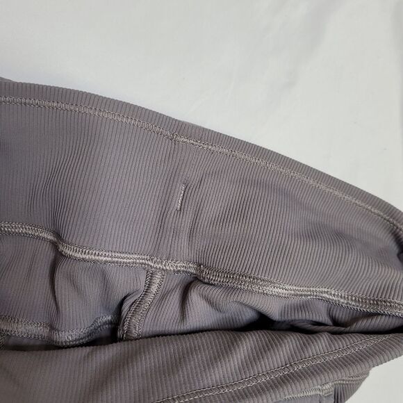 LULULEMON titanium gray dance studio adjustable cuff crop pant 4‎ - Picture 7 of 13